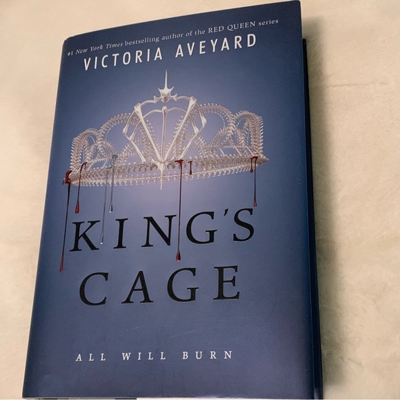 Used Red Queen series by Victoria Aveyard. - Picture 6 of 6